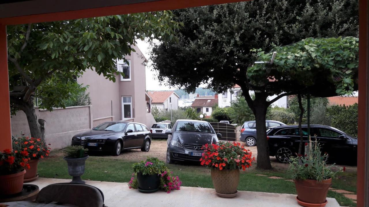 Apartments Duda Пула Екстериор снимка
